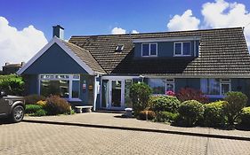 Ramsey House - Luxury Licensed B&B - Parking And Guest Lounge